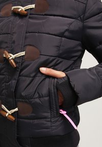 Superdry & Co Overgangsjakke - black