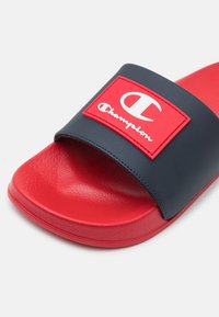 Champion ARUBO - Tøfler - navy/red