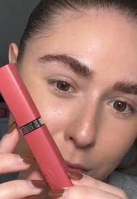 L'Oréal Paris INFAILLIBLE MATTE RESISTANCE jasnoróżowy