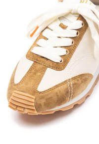 Yokono Sneakers laag - beige