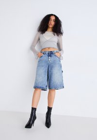 BDG Urban Outfitters SHEER TIE - Chaqueta de punto - grey