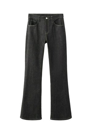 Vaqueros negros de denim con cintura alta, botón frontal, bolsillos y piernas ligeramente acampanadas, colocados planos sobre un fondo blanco.