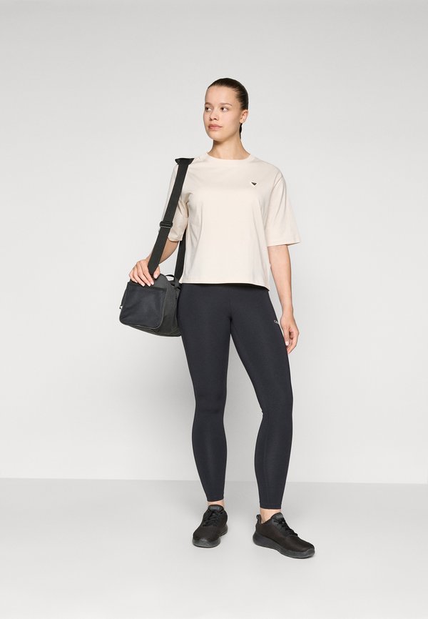 COLETTE BOXY - Basic T-shirt - ocean salt4
