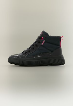Geox, LAQUINNY GIRL - Боти с връзки до глезена - black/fluo fuchsia