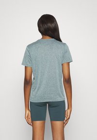 Nike Performance T-shirt till träning - dark green