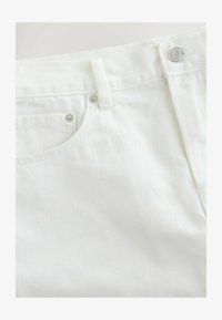 Sélectionné, white