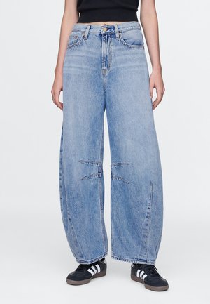 GAP HORSESHOE SELEK - Wide Leg - medium indigo 21