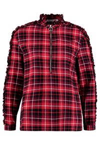 Rood geruit shirt met een rits aan de voorkant, met ruches langs de schouders en mouwen, gemaakt van lichtgewicht materiaal, met lange mouwen en een hoge hals.