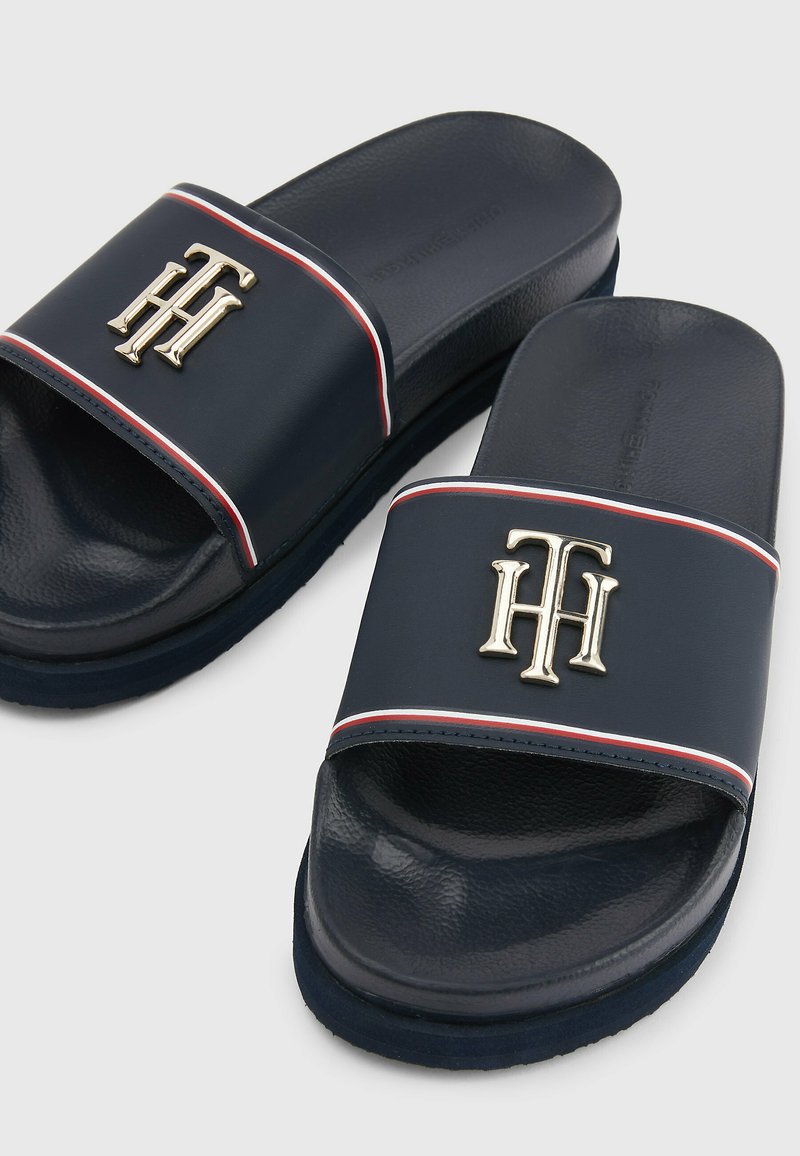 Tommy Hilfiger MONOGRAM FLATFORM - Pool slides - desert sky/dark blue -  Zalando.de