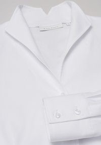 Eterna KELCHKRAGENBLUSE - REGULAR FIT - Button-down blouse - weiß