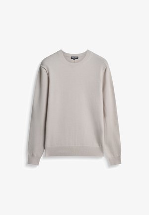 Maglione grigio chiaro realizzato in tessuto morbido, con scollo rotondo, bordo e polsini a costine, caratterizzato da una texture liscia e un design minimal.