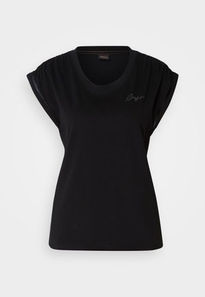 Svart kortermet T-skjorte laget av bomull med rund hals, med rynkede skulderdetailler og diskret brodert logo.