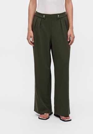 ONLY Petite, ONLEVI WIDE PANT  - Панталони - green
