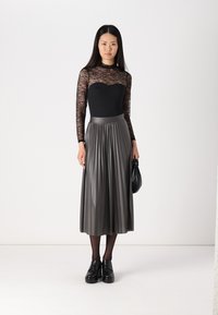 ONLY ONLANINA SKIRT  - Falda acampanada - magnet