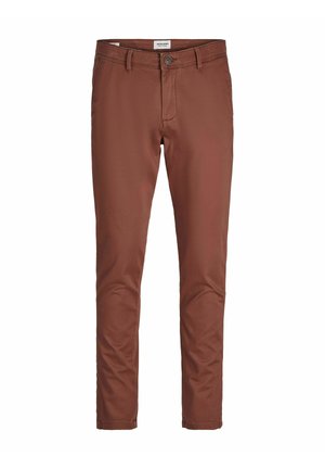 Chinos en coton marron avec une coupe slim, featuring un bouton à l'avant, passants de ceinture et deux poches latérales. Texture lisse, design minimal.