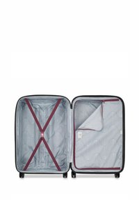 Valigia rigida, esterno nero, interno foderato in tessuto azzurro chiaro. Presenta cinghie rosse, scomparto con zip e struttura organizzata.