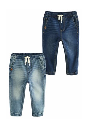Pantalones jogger de mezclilla para niños, uno de color azul claro con textura desgastada y otro de color azul oscuro; ambos tienen cinturillas elásticas y bolsillos frontales falsos.