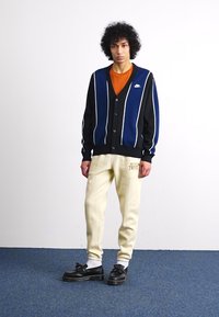 Thumbnail Image 2