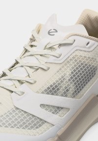ECCO BIOM 2.2 - Baskets basses - white