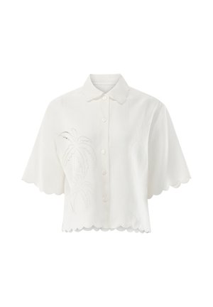 Weiße Bluse mit kurzen Ärmeln und Knöpfen, mit wellenförmigen Kanten und einem dezenten, auf der linken Seite eingestickten Palmenmotiv.