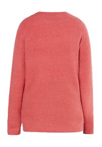 Korallenfarbener Strickpullover mit gerippter Textur, langen Ärmeln und rundem Ausschnitt. Das Design zeichnet sich durch eine lockere Passform und ein leichtes Material aus.