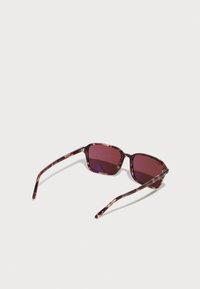 Ray-Ban RAIMOND UNISEX - Ochelari de soare - transparent fantasy violet/red