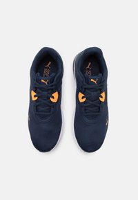 Puma DISPERSE XT 3 UNISEX - Scarpe da allenamento - club navy/clementine/white
