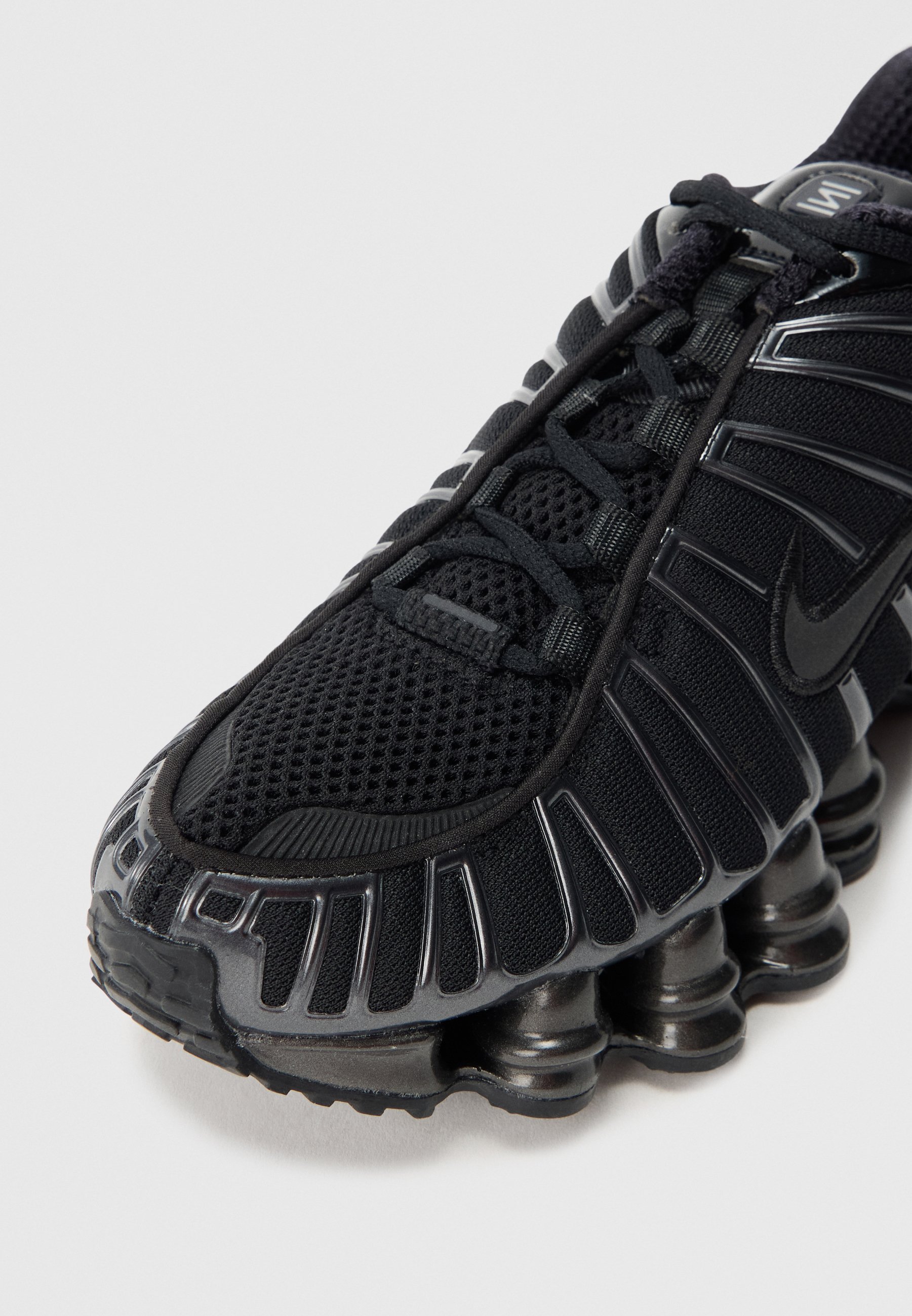 nike shox black womens