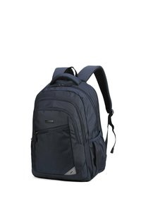 Zaino blu realizzato in tessuto texturizzato, dotato di più scomparti, spallacci imbottiti e un piccolo elemento riflettente sulla tasca frontale.