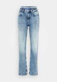 Ljusblå denimjeans med rak bendesign, utrustade med fem fickor, knappgylf och subtila blekningar för en avslappnad look.