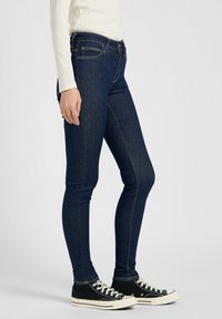 Lee SCARLETT - Vaqueros pitillo - jeanception