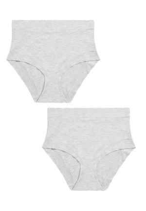 Deux culottes taille haute gris clair pour femme, avec une conception sans coutures, posées à plat sur un fond blanc.