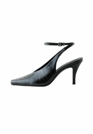 Pumps - black eel