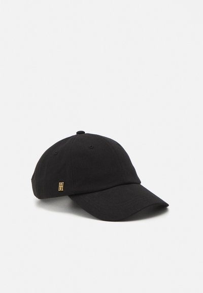 By Malene Birger Caps - black