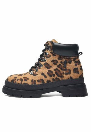 Platform ankle boots - leopard