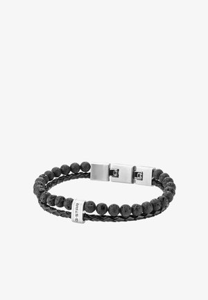 Dobbeltsnoet sort armbånd med ét flettet læderbånd og ét bånd med lavastenperler, med en sølvlukning og en sølvperle med G-Star logo.