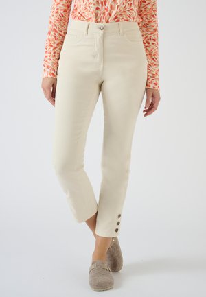 Damart 7/8ÈME BOUTONS BAS DE JAMBES - Pantalon classique - ecru