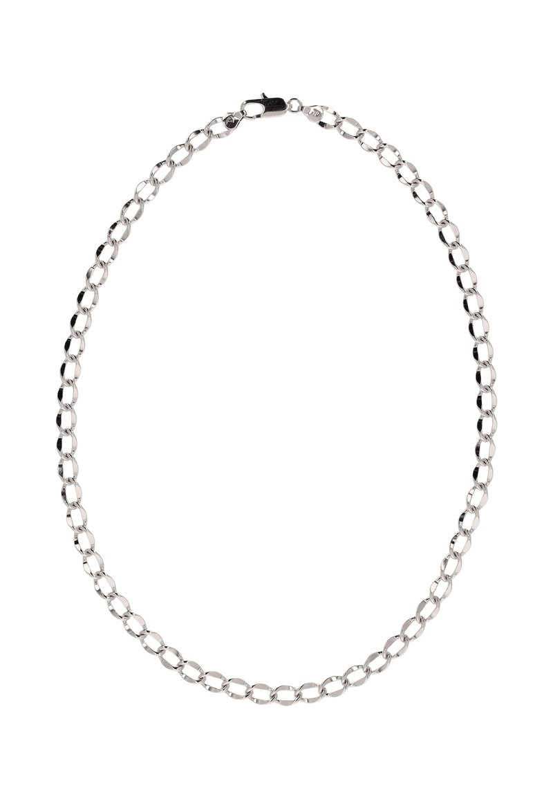 Zilverkleurige ketting met onderling verbonden ovale schakels en een lobster clasp op een witte achtergrond.