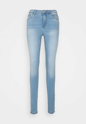 Hellblaue Skinny Jeans mit Frontknopf und Reißverschluss, Vorder- und Gesäßtaschen sowie ausgewaschenen Details an Oberschenkeln und Knien.