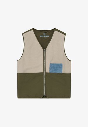 Gilet senza maniche con zip, parte superiore beige, metà inferiore verde oliva e tasca rettangolare blu sul petto a destra.