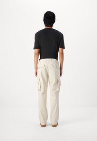 GAP STRAIGHT CARGO PANT - Cargobyxor - chino