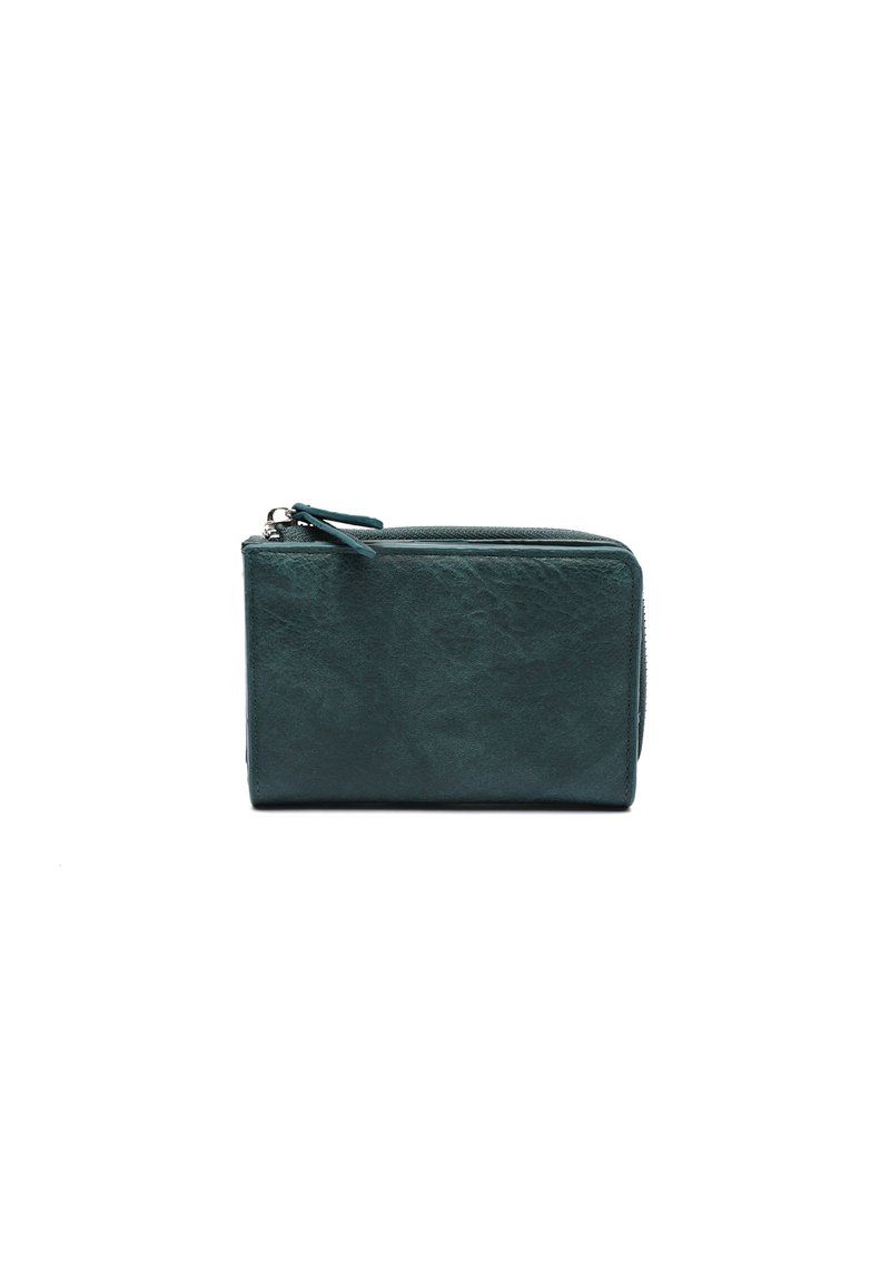 Teal zipplåst plånbok i texturerat läder, med en rektangulär form och en tunn dragkedja. Kompakt och enkel design.