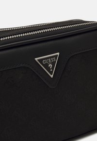 Guess VEZZOLA JACQUARD UNISEX  - Keresztpántos táska - coal/black