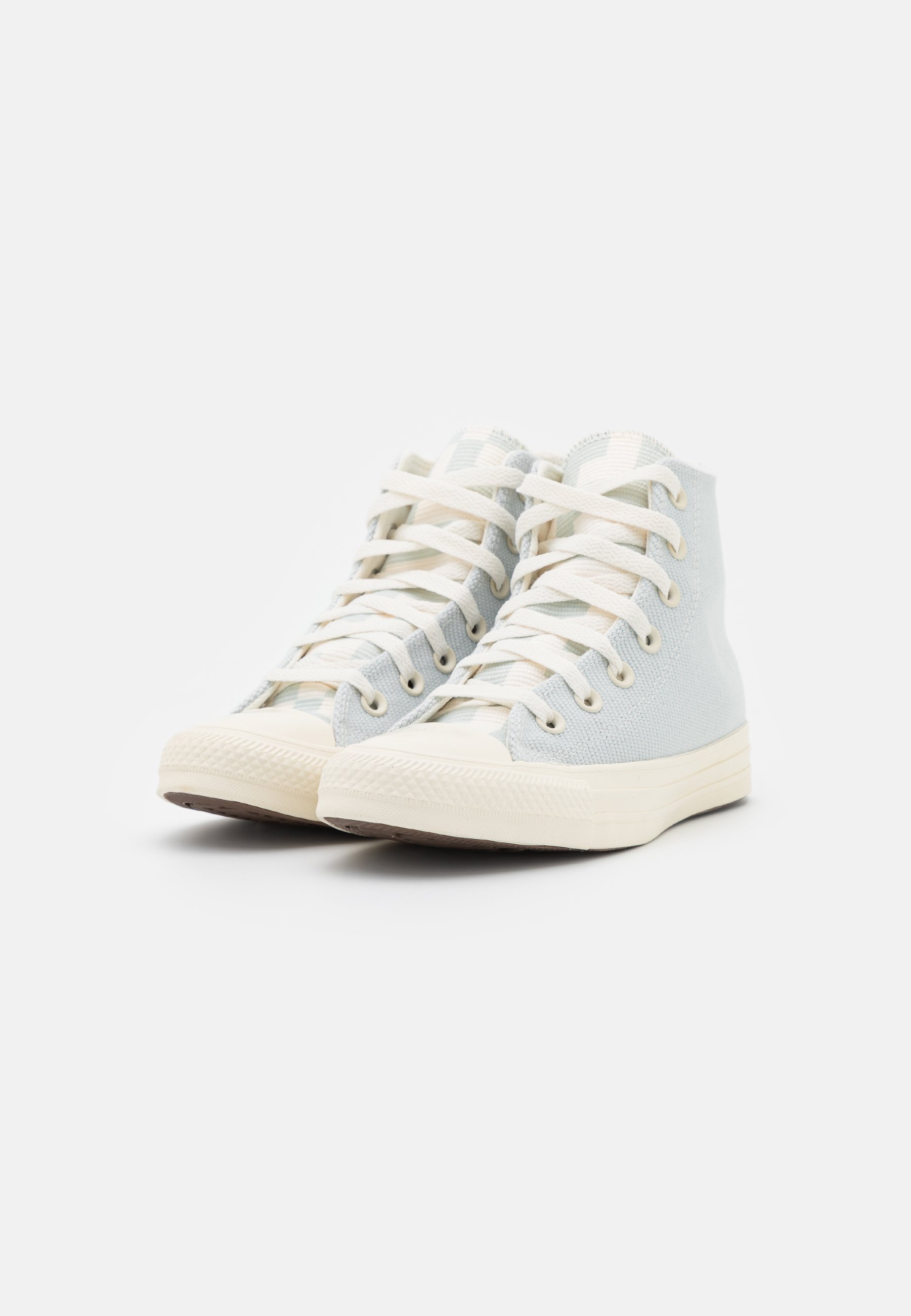 converse with stripes