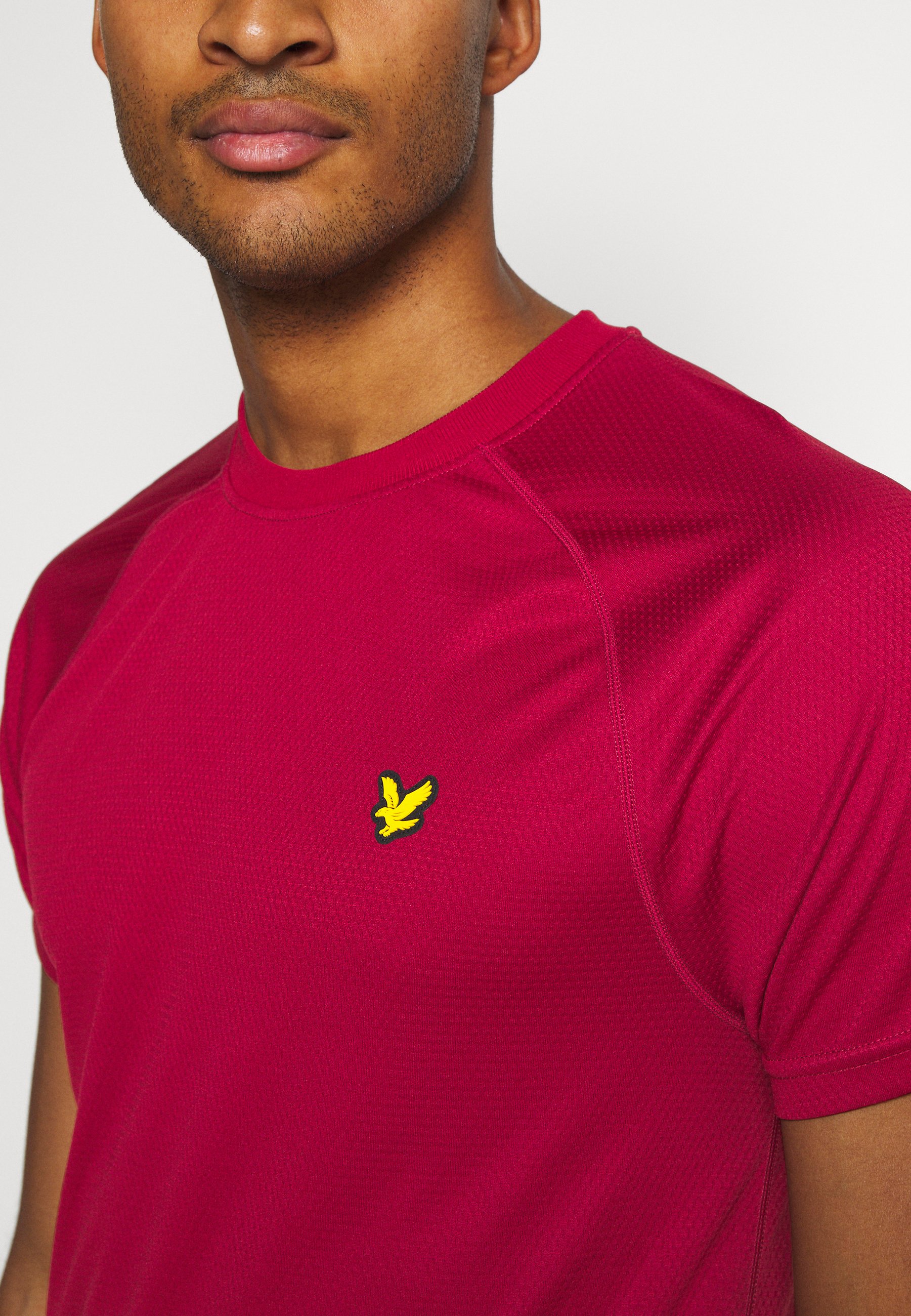lyle and scott core t shirt