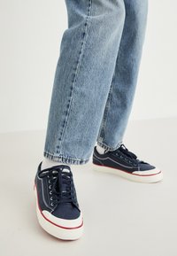 LS2 - Zapatillas - navy blue
