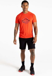 Dare 2B TECHIITEE - Sport T-Shirt - seville red