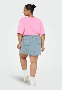 ONLY Carmakoma CAREDEN - Krilo iz džinsa - light blue denim
