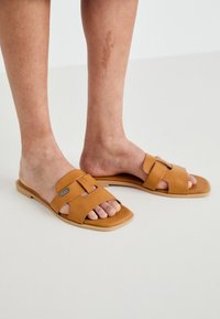 ESTILL SLIDER WOMEN LOW - Mules - chipmunk