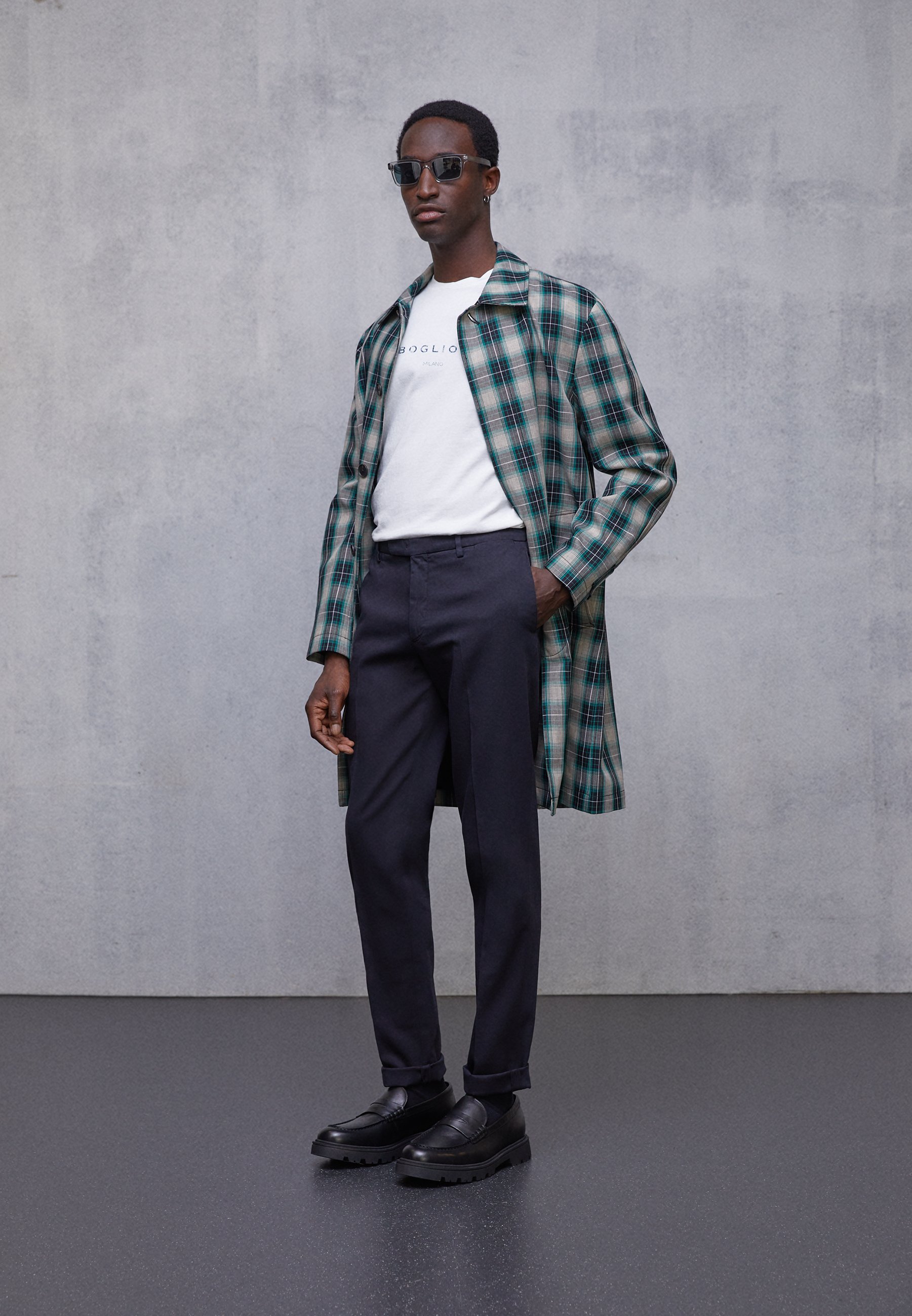 rag \u0026 bone LOUIS CREW - Camiseta básica - olive/verde oliva - Zalando.es